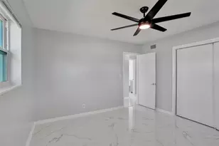 260 NE 41st St, Oakland Park, FL 33334 - Photo 27