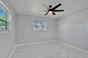 260 NE 41st St, Oakland Park, FL 33334 - Photo 29