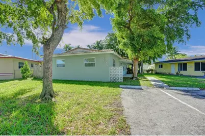 260 NE 41st St, Oakland Park, FL 33334 - Photo 3