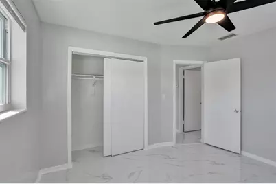 260 NE 41st St, Oakland Park, FL 33334 - Photo 21