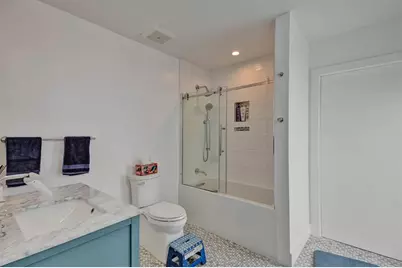 3991 N 41st Ct, Hollywood, FL 33021 - Photo 17