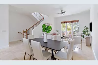 506 SE 7th St, Unit #304, Fort Lauderdale, FL 33301 - Photo 3