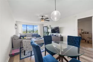 2314 S Cypress Bend Dr, Pompano Beach, FL 33069 - Photo 9