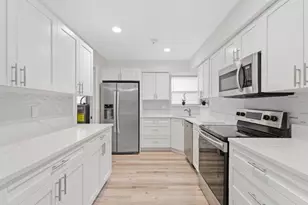 311 W Sample Rd, Deerfield Beach, FL 33064 - Photo 15