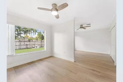 311 W Sample Rd, Deerfield Beach, FL 33064 - Photo 27