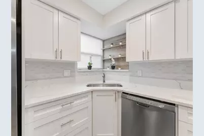 311 W Sample Rd, Deerfield Beach, FL 33064 - Photo 17