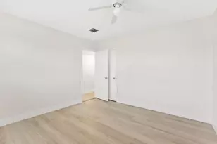 311 W Sample Rd, Deerfield Beach, FL 33064 - Photo 23