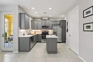 12431 NW 32nd Manor, Sunrise, FL 33323 - Photo 5