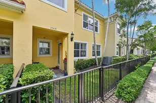 12431 NW 32nd Manor, Sunrise, FL 33323 - Photo 25