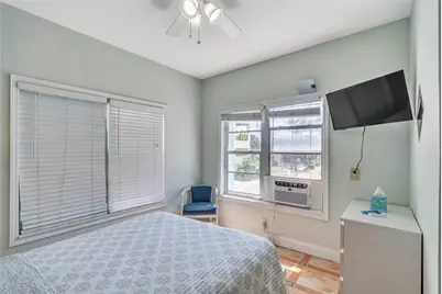 324  Indiana St, Hollywood, FL 33019 - Photo 7