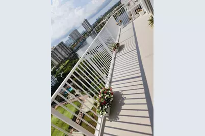 2801 NE 183rd St, Unit #1502W, Aventura, FL 33160 - Photo 43