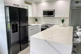 393 Mansfield J Unit, Boca Raton, FL 33434 - Photo 1