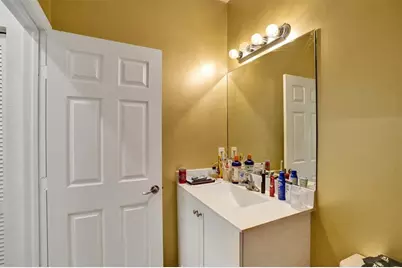 10396 W 34th Ln, Hialeah, FL 33018 - Photo 29