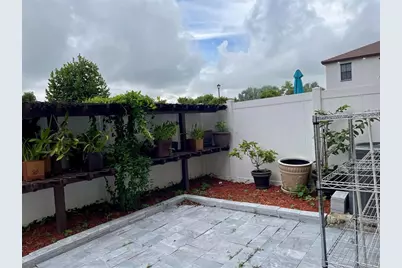 10396 W 34th Ln, Hialeah, FL 33018 - Photo 35