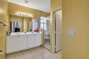 10396 W 34th Ln, Hialeah, FL 33018 - Photo 17