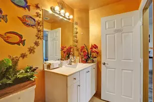 10396 W 34th Ln, Hialeah, FL 33018 - Photo 11