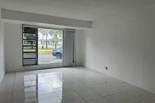 8031 Lagos De Campo Blvd, Tamarac, FL 33321 - Photo 17