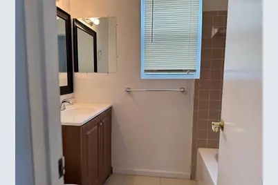 8031  Lagos De Campo Blvd, Unit #L-3, Tamarac, FL 33321 - Photo 23