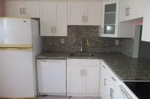 1401 NE Miami Gardens Dr, Miami, FL 33179 - Photo 3