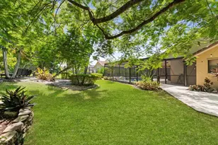 1115 Creekford Dr, Weston, FL 33326 - Photo 49