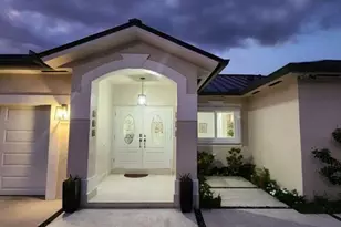 8885 NW 175th St, Hialeah, FL 33018 - Photo 3