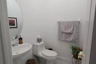 8885 NW 175th St, Hialeah, FL 33018 - Photo 19