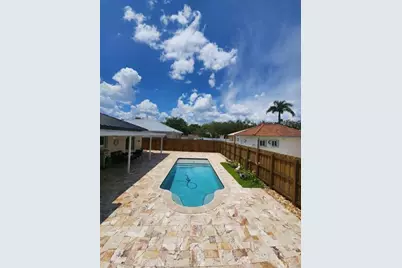 8885 NW 175th St, Hialeah, FL 33018 - Photo 7