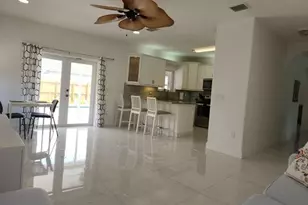 8885 NW 175th St, Hialeah, FL 33018 - Photo 13