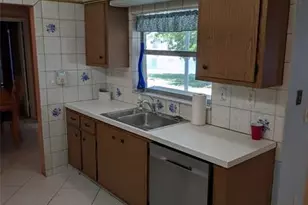 6606 NW 95th Ave, Tamarac, FL 33321 - Photo 11