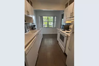 8105 NW 61st St, Unit #A306, Tamarac, FL 33321 - Photo 7