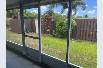 4210  Lucerne Villas Ln, Unit #4210, Lake Worth, FL 33467 - Photo 13