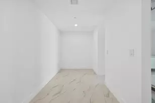 700 NE 24th St, Miami, FL 33137 - Photo 9