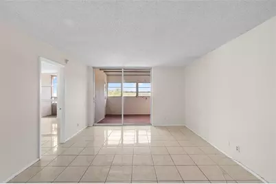 2017 NW 46th Avenue #409A, Lauderhill, FL 33313 - Photo 5