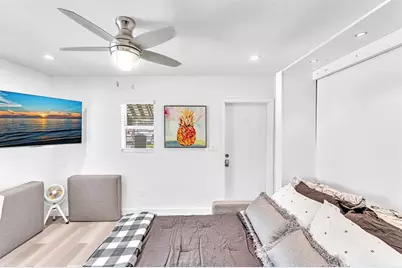 649 NE 16th Ter, Fort Lauderdale, FL 33304 - Photo 11