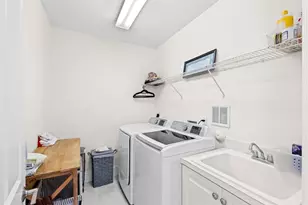 647 Edgebrook Ln, West Palm Beach, FL 33411 - Photo 49