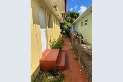 1930  Pierce St, Hollywood, FL 33020 - Photo 37