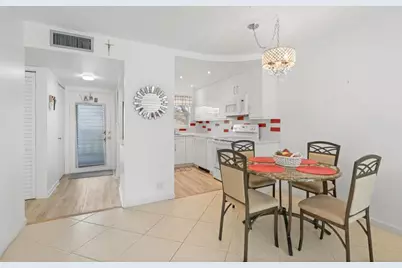 9660  Sunrise Lakes Blvd, Unit #208, Sunrise, FL 33322 - Photo 11