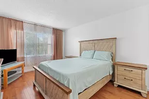 9660 Sunrise Lakes Blvd, Sunrise, FL 33322 - Photo 13