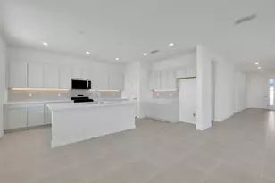 10692 NW Suncrest Lp, Port Saint Lucie, FL 34987 - Photo 29