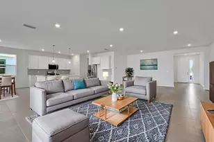 10701 Suncrest Loop, Port Saint Lucie, FL 34987 - Photo 9