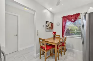 224 Lake Constance Dr, West Palm Beach, FL 33411 - Photo 7