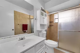 9802 NW 75th Ct, Tamarac, FL 33321 - Photo 9