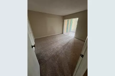 7630  Westwood Dr, Unit #302, Tamarac, FL 33321 - Photo 5