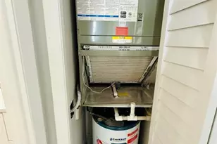 5050 NW 7th St, Miami, FL 33126 - Photo 15