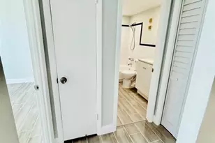 5050 NW 7th St, Miami, FL 33126 - Photo 13