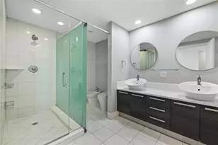 2950 NE 188th St, Aventura, FL 33180 - Photo 9