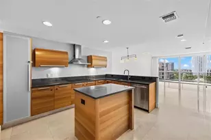 2950 NE 188th St, Aventura, FL 33180 - Photo 13