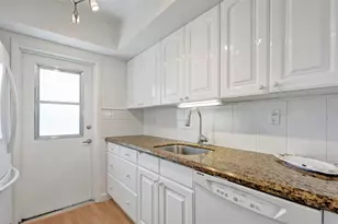 930 SE 9th Ave, Pompano Beach, FL 33060 - Photo 17