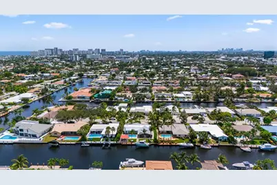 2761 NE 57th Ct, Fort Lauderdale, FL 33308 - Photo 9