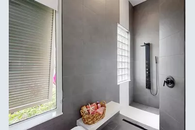 9485 E Maiden Ct, Vero Beach, FL 32963 - Photo 17